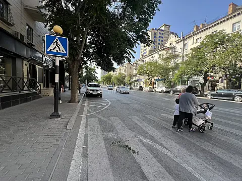Kirayə verilir obyekt 100 m² — Bakı, Nərimanov 100.00 m²