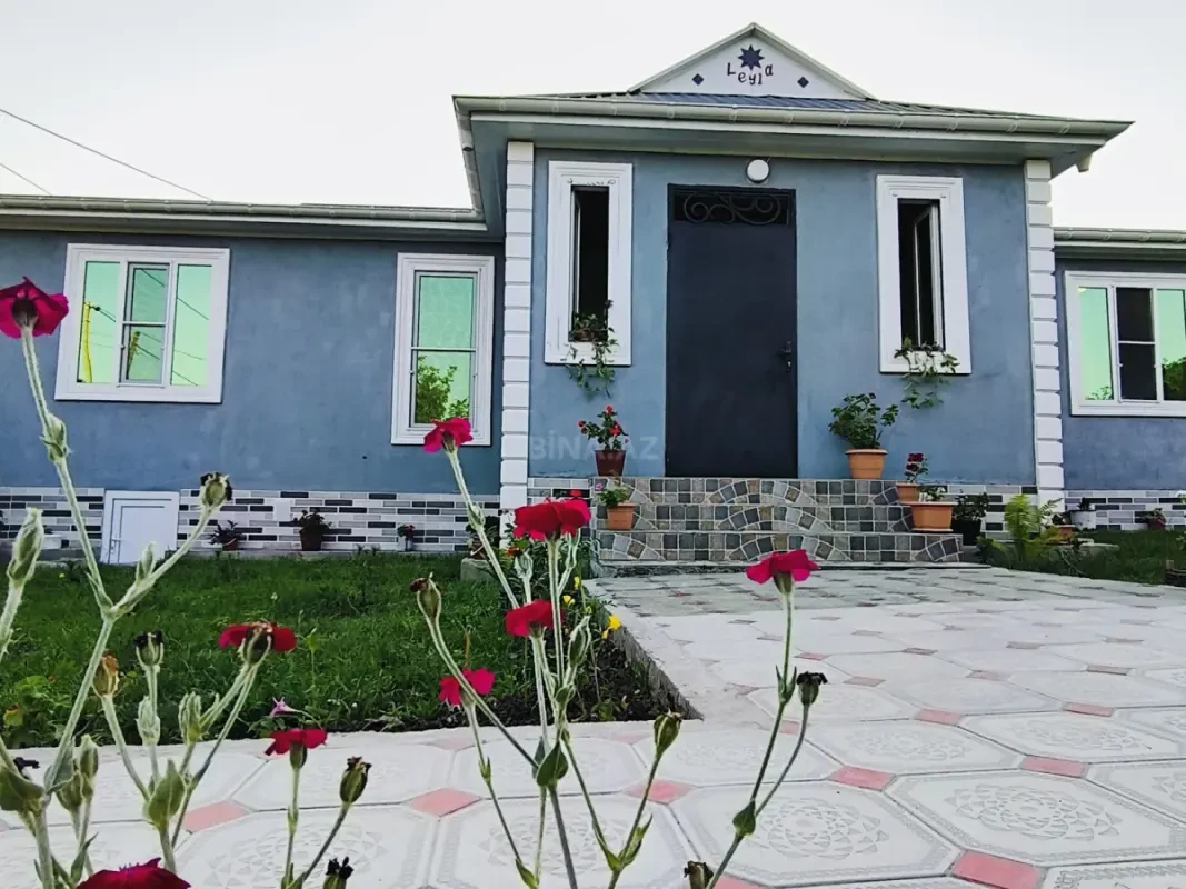 Kirayə verilir 2 otaqlı həyət evi 100 m²