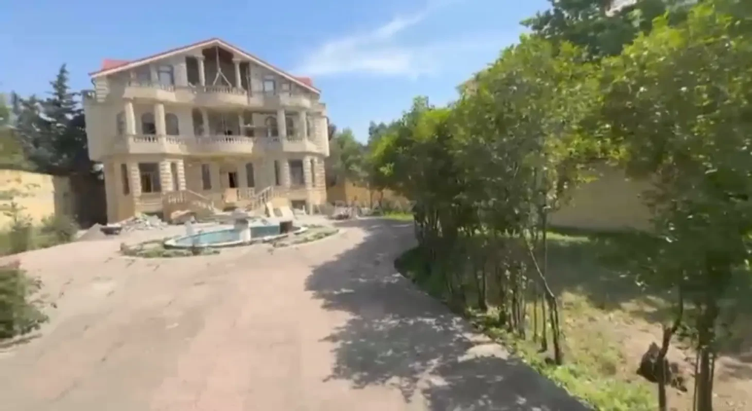 Kirayə verilir 12 otaqlı ofis 600 m²