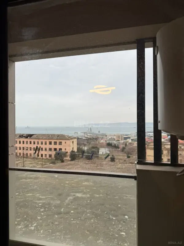 Satılır 2 otaqlı mənzil 108 m²