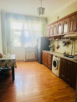 Kirayə verilir 3 otaqlı mənzil 100 m² — Bakı, Həzi Aslanov qəs. 3 otaq 100.00 m²