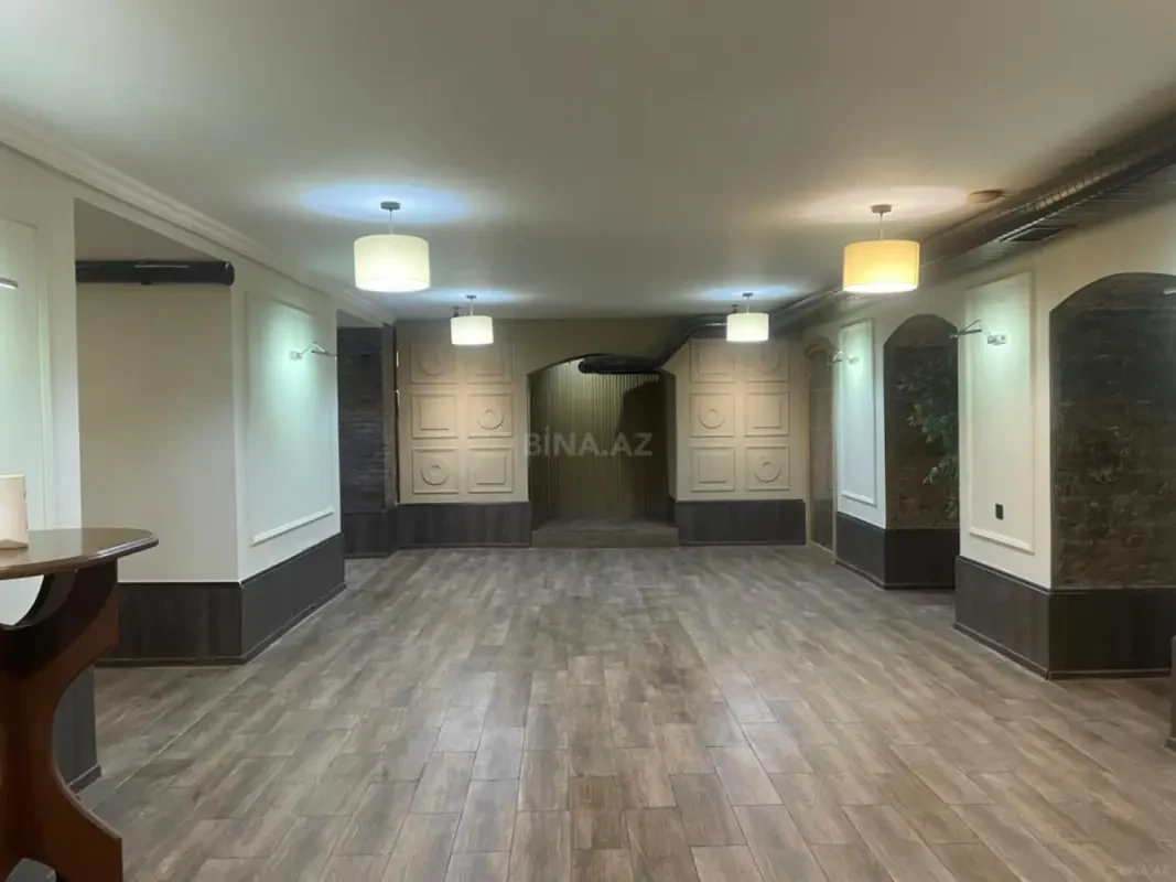 Kirayə verilir obyekt 240 m²