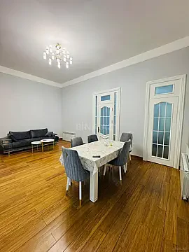 Kirayə verilir 2 otaqlı mənzil 85 m² — Bakı, Sahil qəs. 2 otaq 85.00 m²