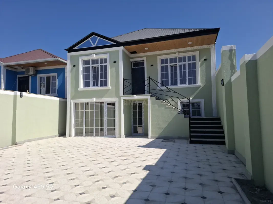 Satılır 4 otaqlı həyət evi 120 m²