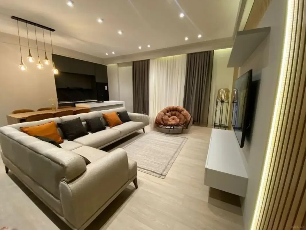 Kirayə verilir 3 otaqlı mənzil 110 m²