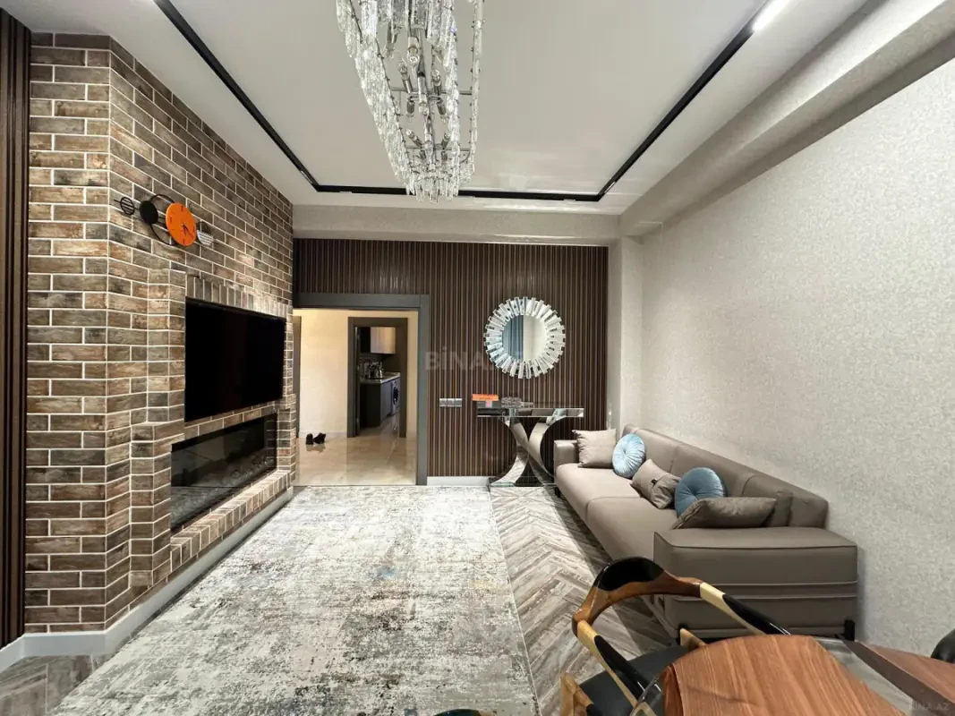 Kirayə verilir 2 otaqlı mənzil 90 m²