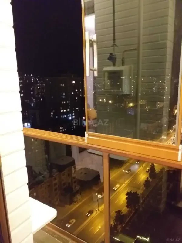 Kirayə verilir 3 otaqlı mənzil 135 m²