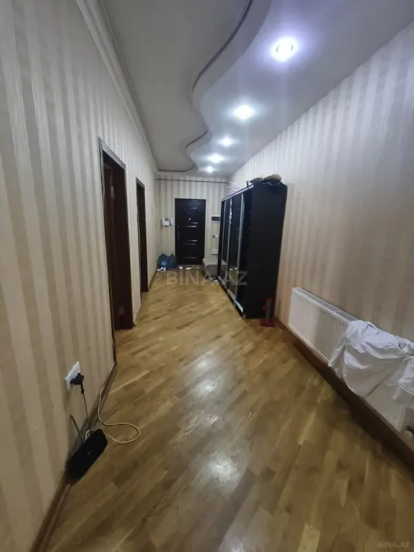 Kirayə verilir 2 otaqlı mənzil 120 m²