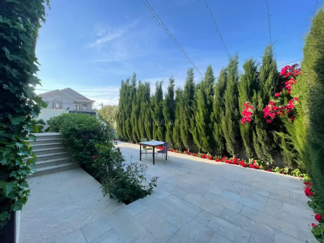 Kirayə verilir 4 otaqlı həyət evi 160 m²