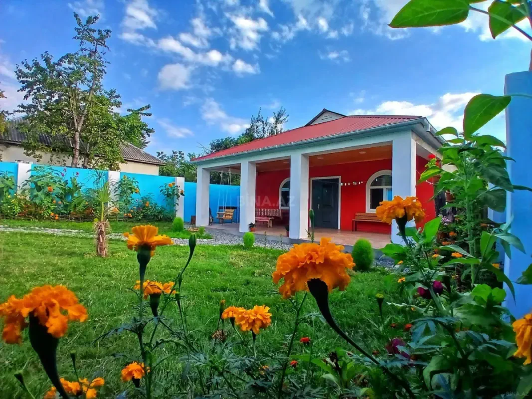 Kirayə verilir 2 otaqlı həyət evi 100 m²