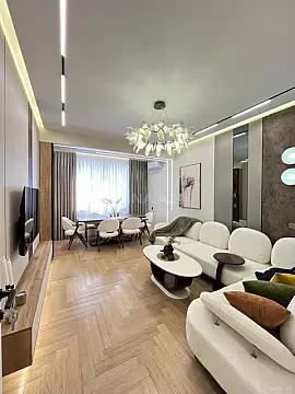 Satılır 3 otaqlı mənzil 117 m² — Bakı 3 otaq 117.00 m²