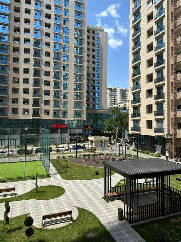 Kirayə verilir 2 otaqlı mənzil 92 m²
