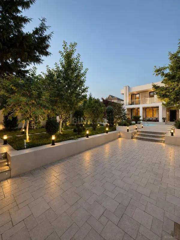 Satılır 6 otaqlı həyət evi 270 m²