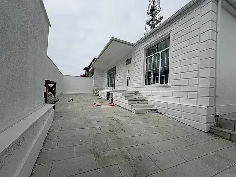 Satılır 4 otaqlı həyət evi 120 m² — Bakı, Badamdar 4 otaq 120.00 m²