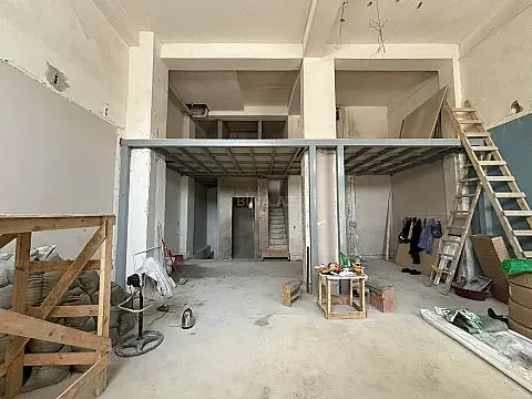 Kirayə verilir obyekt 220 m² — Bakı 220.00 m²