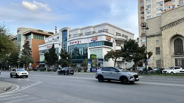Kirayə verilir 3 otaqlı mənzil 101 m² — Bakı 3 otaq 101.00 m²