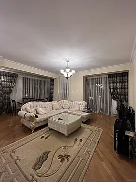 Kirayə verilir 4 otaqlı mənzil 145 m² — Bakı 4 otaq 145.00 m²