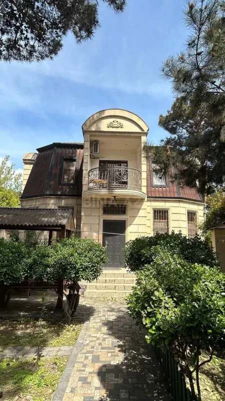 Satılır 4 otaqlı həyət evi 150 m²
