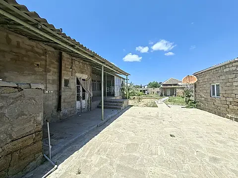 Satılır 4 otaqlı həyət evi 125 m² — Bakı 4 otaq 125.00 m²