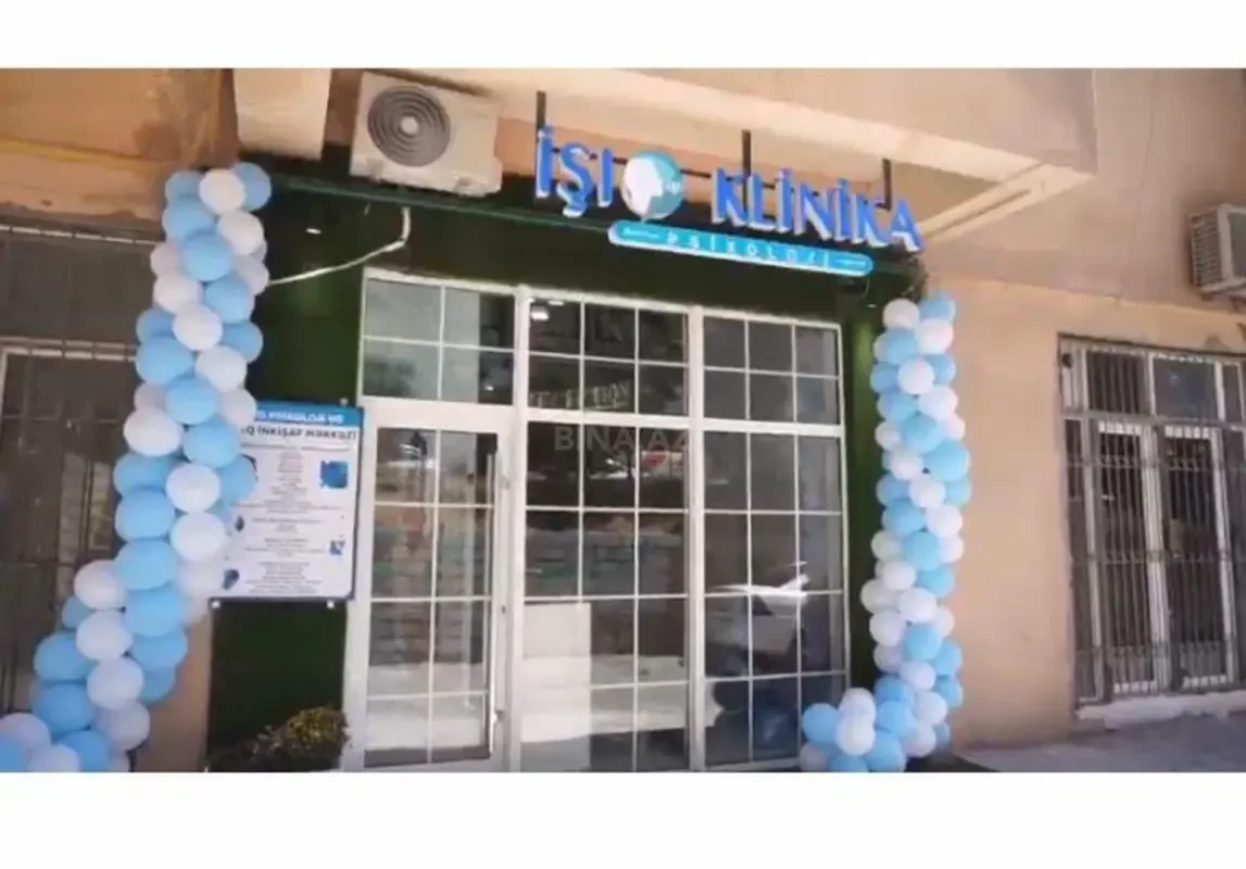 Kirayə verilir 3 otaqlı ofis 32 m²