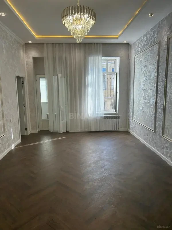 Satılır 2 otaqlı mənzil 52 m²