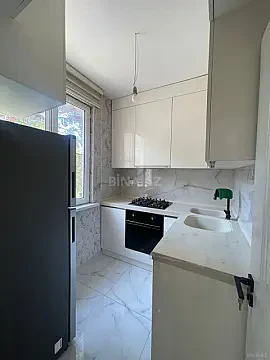 Kirayə verilir 3 otaqlı mənzil 80 m² — Bakı, Memar Əcəmi yanı 3 otaq 80.00 m²