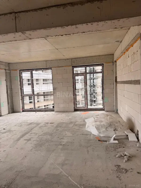 Satılır 2 otaqlı mənzil 61 m²