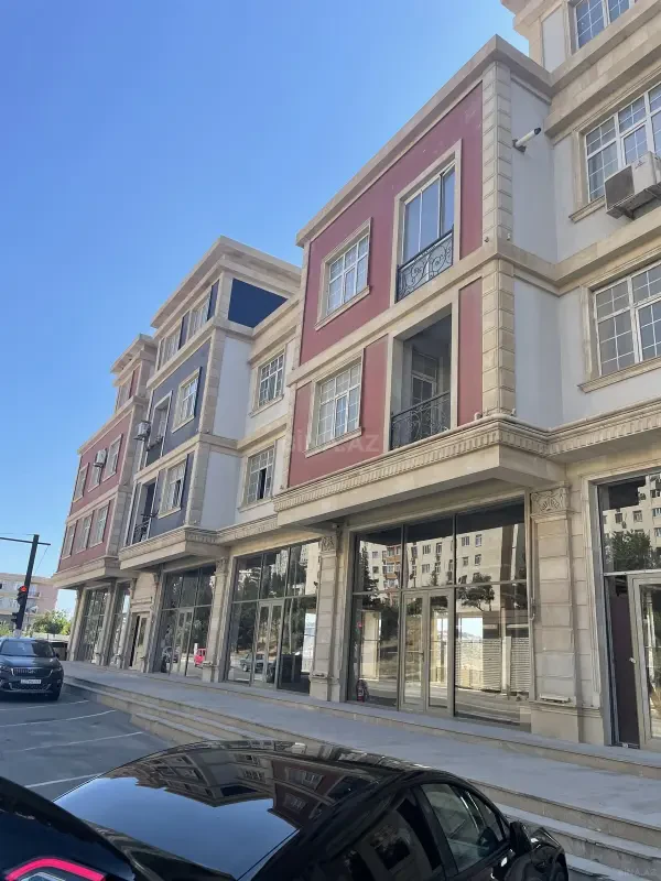 Satılır 3 otaqlı mənzil 95 m²
