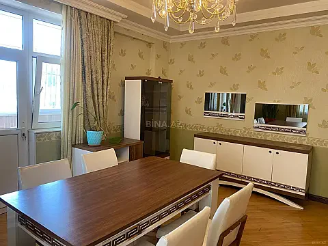 Kirayə verilir 3 otaqlı mənzil 125 m² — Bakı, İnşaatçılar 3 otaq 125.00 m²