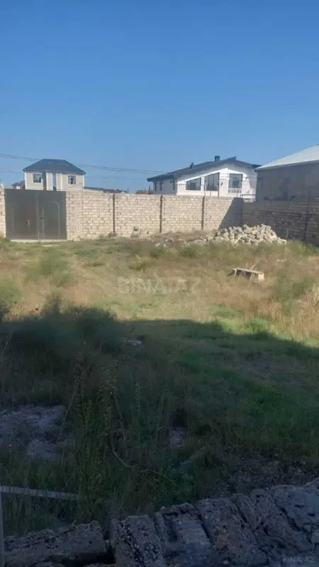 Satılır 8 otaqlı həyət evi 350 m²