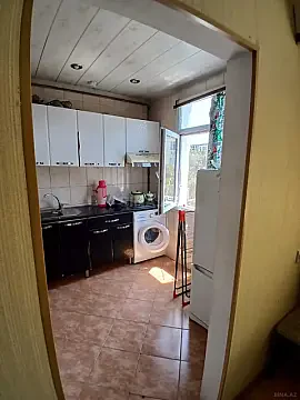 Kirayə verilir 1 otaqlı mənzil 30 m² — Bakı, Memar Əcəmi yanı 1 otaq 30.00 m²