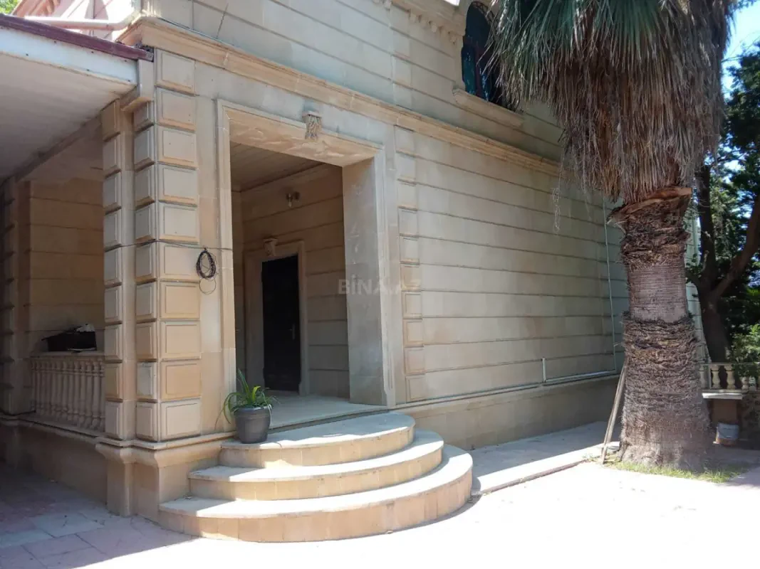 Kirayə verilir 5 otaqlı həyət evi 300 m²