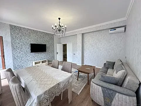Kirayə verilir 3 otaqlı mənzil 130 m² — Bakı 3 otaq 130.00 m²
