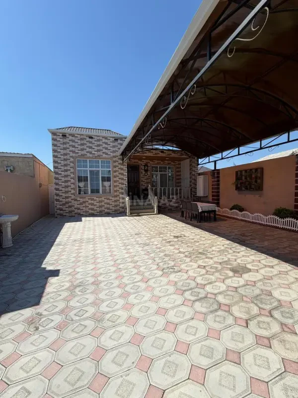 Satılır 4 otaqlı həyət evi 120 m²
