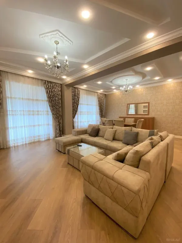 Kirayə verilir 3 otaqlı mənzil 145 m²