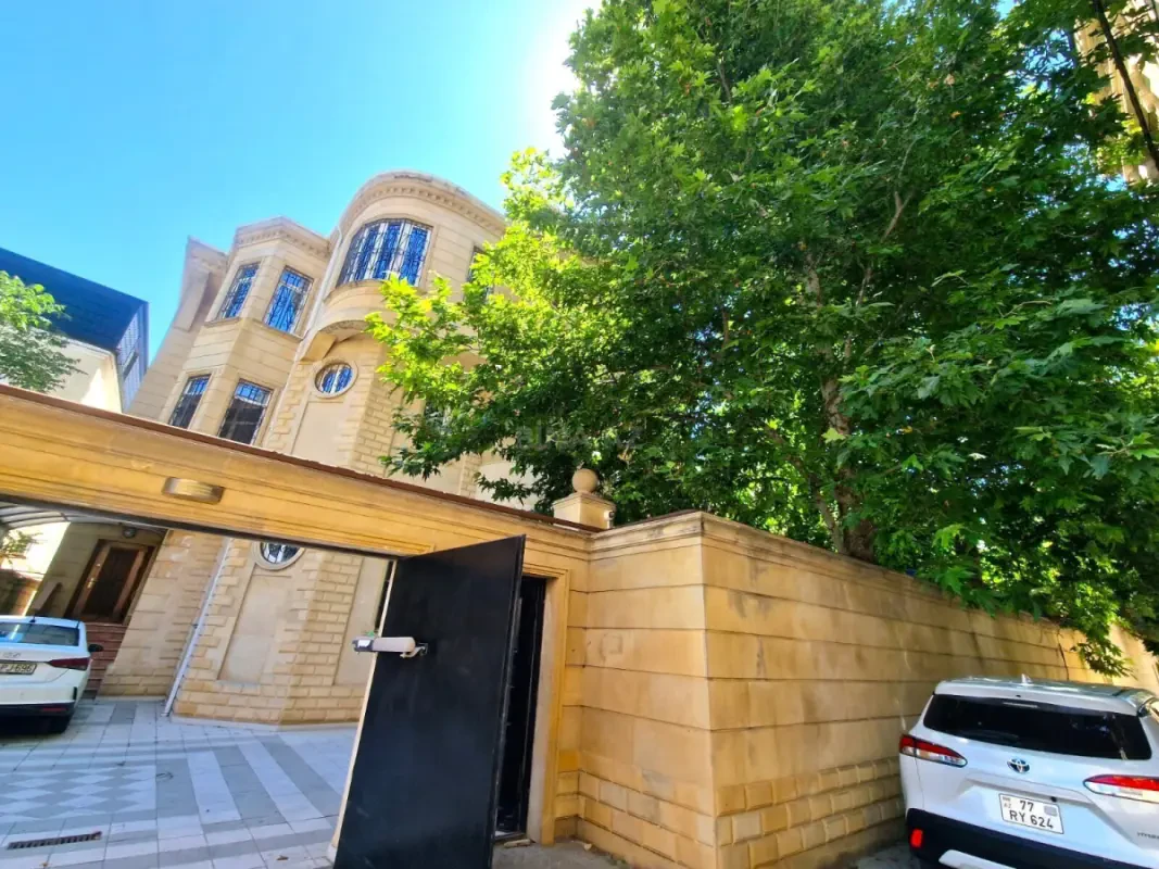 Kirayə verilir 10 otaqlı ofis 800 m²