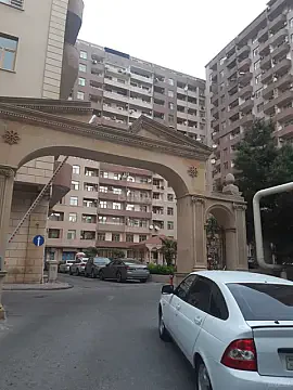 Kirayə verilir 3 otaqlı mənzil 118 m² — Bakı 3 otaq 118.00 m²