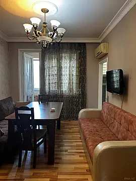 Kirayə verilir 2 otaqlı mənzil 60 m² — Bakı, Memar Əcəmi yanı 2 otaq 60.00 m²