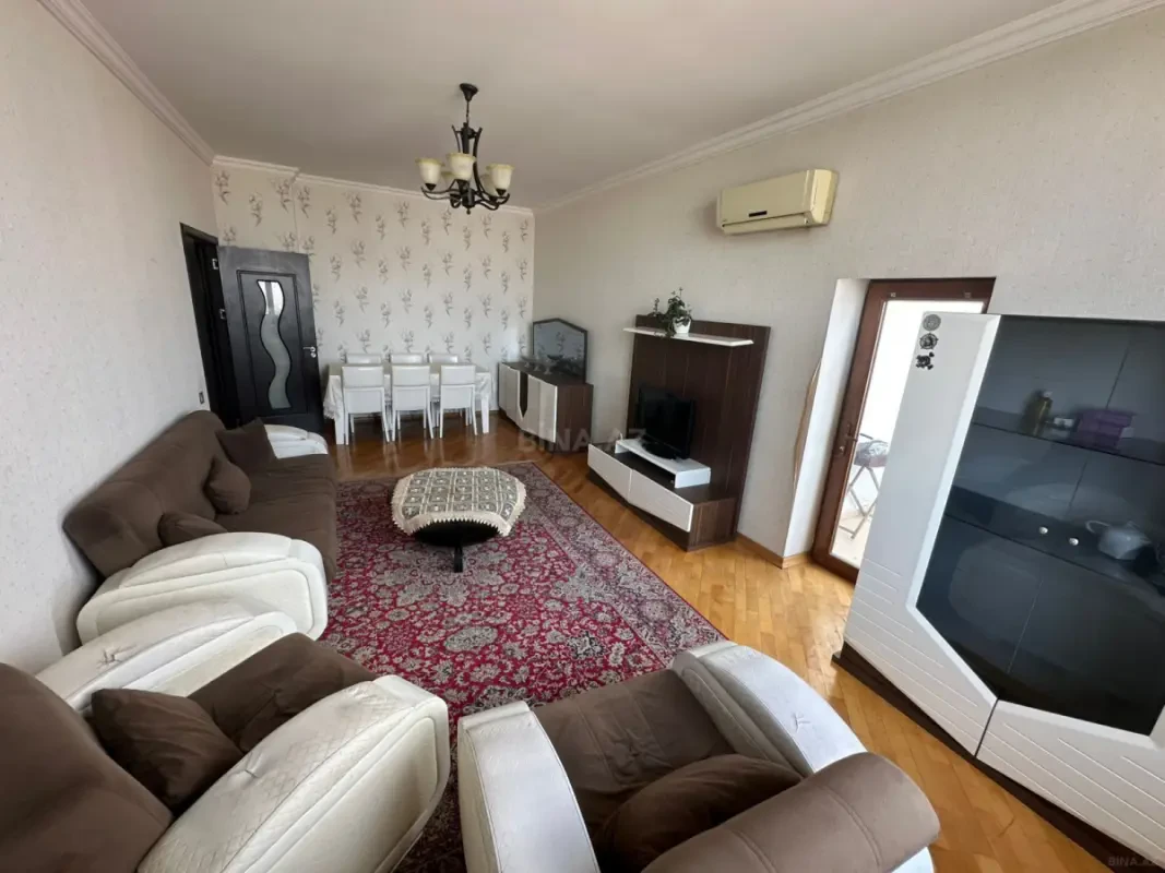 Kirayə verilir 3 otaqlı mənzil 102 m²