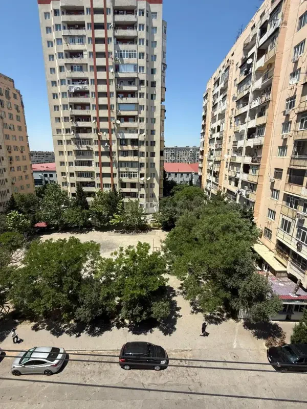 Satılır 3 otaqlı mənzil 95 m²