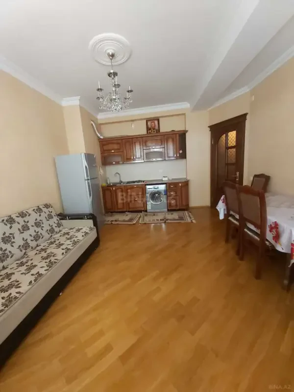 Kirayə verilir 2 otaqlı mənzil 64 m²