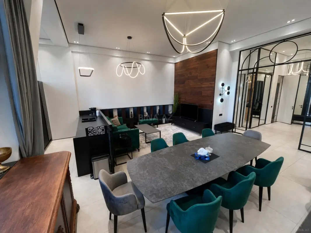 Kirayə verilir 3 otaqlı mənzil 150 m²