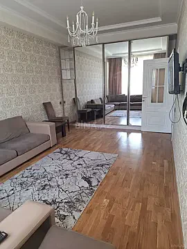 Kirayə verilir 1 otaqlı mənzil 50 m² — Bakı 1 otaq 50.00 m²