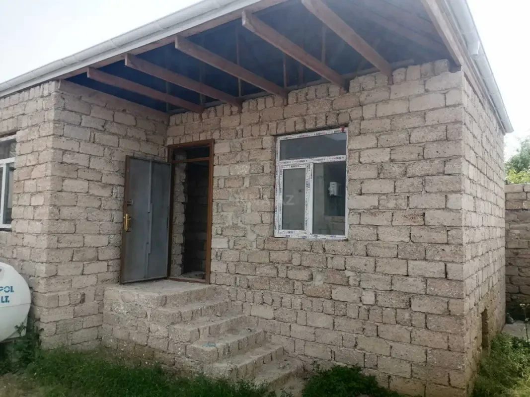 Satılır 3 otaqlı həyət evi 65 m²