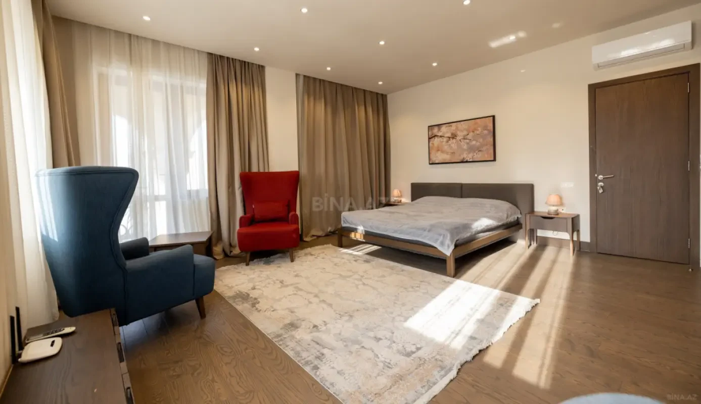 Kirayə verilir 3 otaqlı mənzil 191 m²