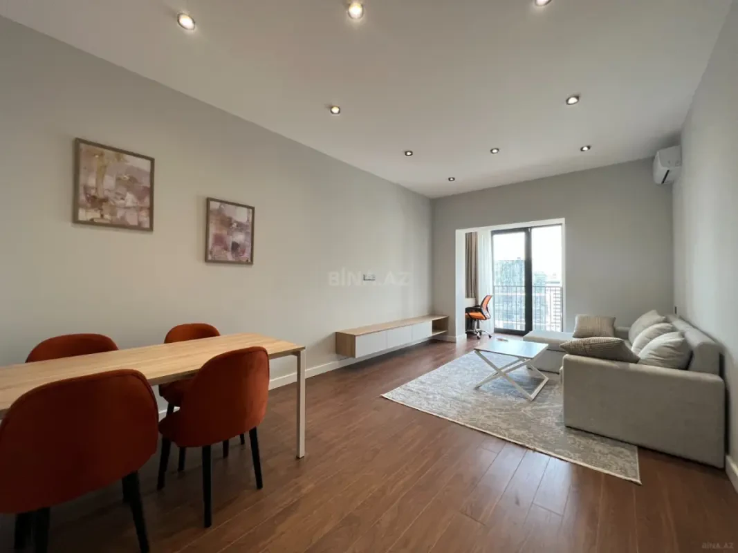 Kirayə verilir 2 otaqlı mənzil 73 m²