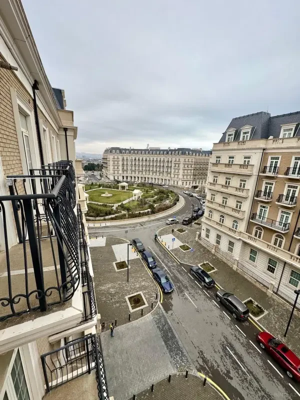 Kirayə verilir 2 otaqlı mənzil 56 m²