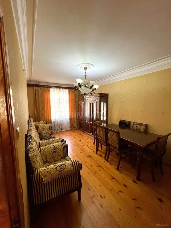 Satılır 3 otaqlı mənzil 90 m²