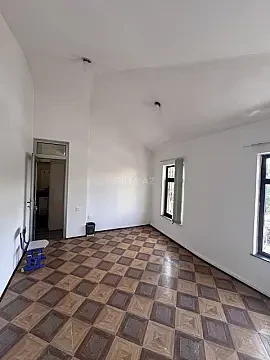 Kirayə verilir 1 otaqlı ofis 20 m² — Bakı, Nərimanov 1 otaq 20.00 m²