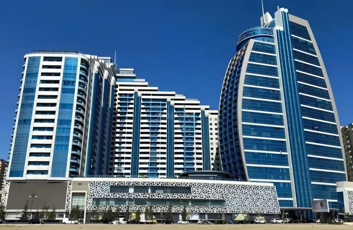 Kirayə verilir 3 otaqlı mənzil 220 m²